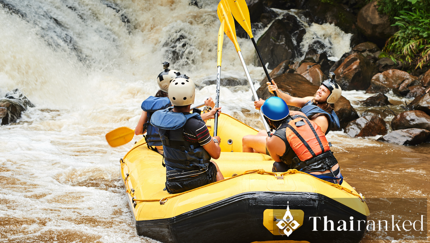 メーターンでのホワイトウォーターラフティング