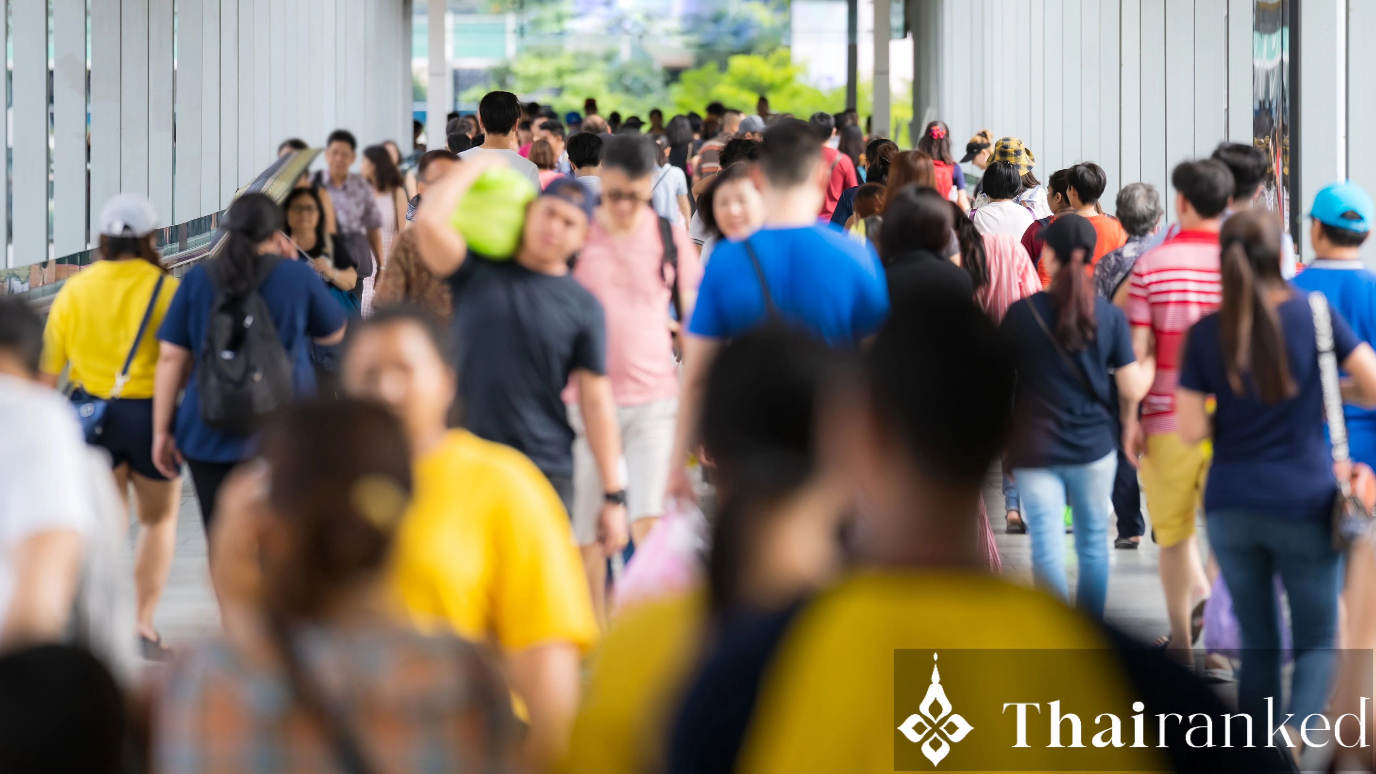 Are immigration offices open during Songkran?