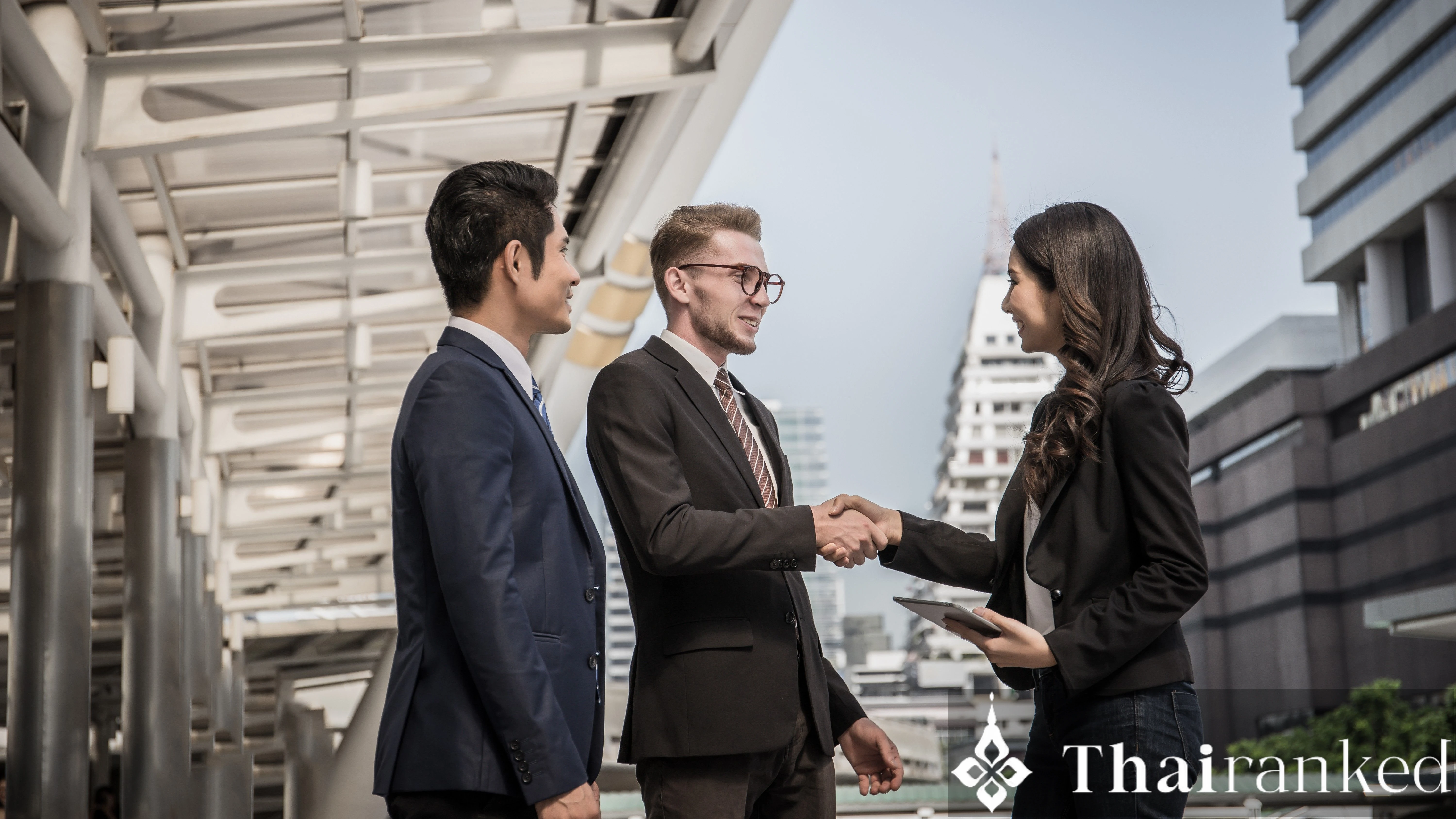 How Foreign Entrepreneurs Can Successfully Enter the Thai Market