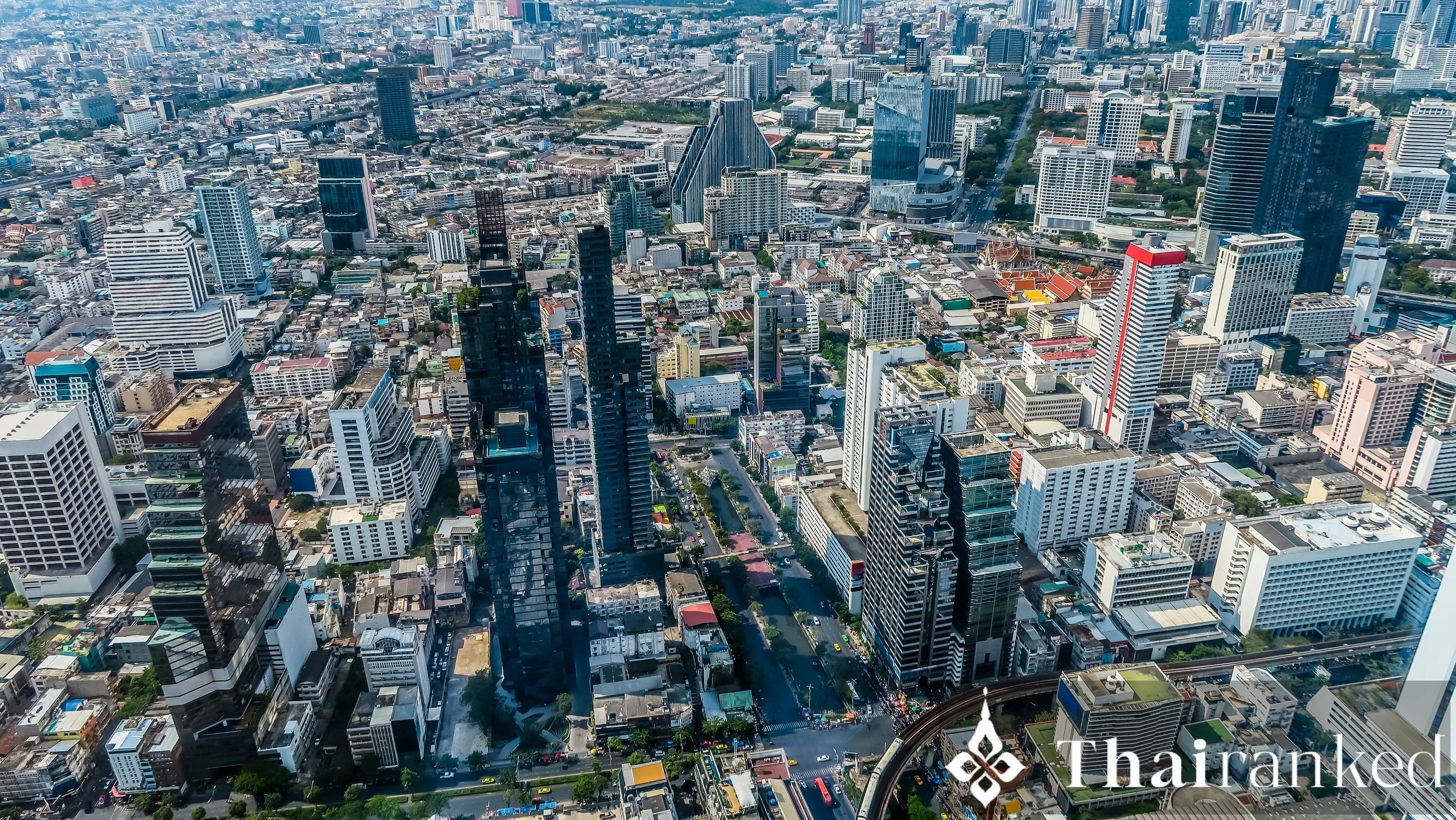 Sala Daeng & Silom (BTS Sala Daeng / MRT Si Lom)