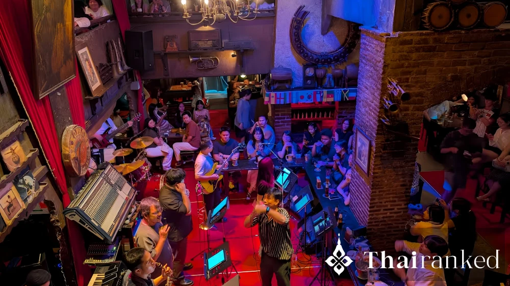 サクソフォン パブ＆レストラン