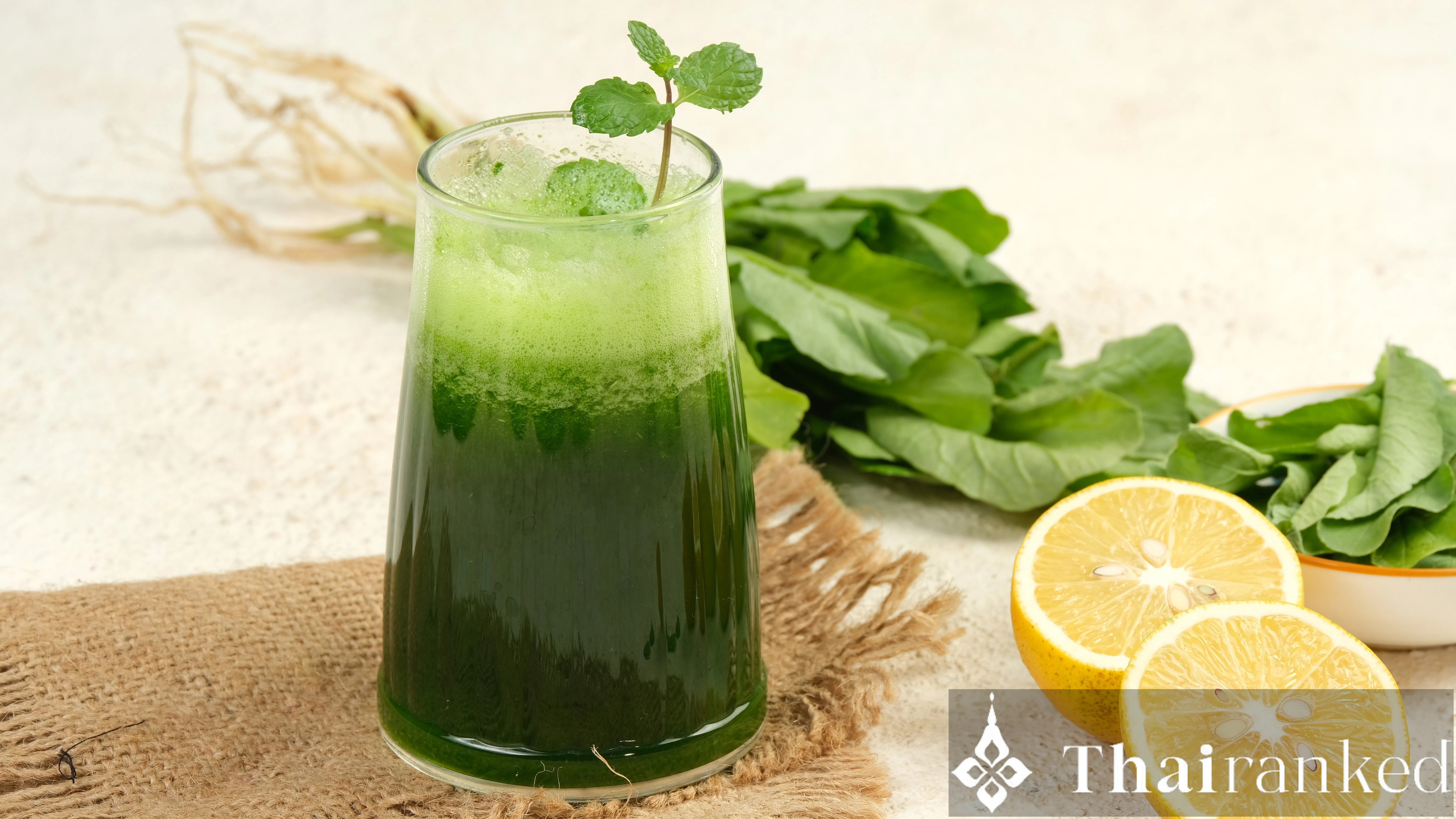 Pennywort Juice (Nam Bai Bua Bok)