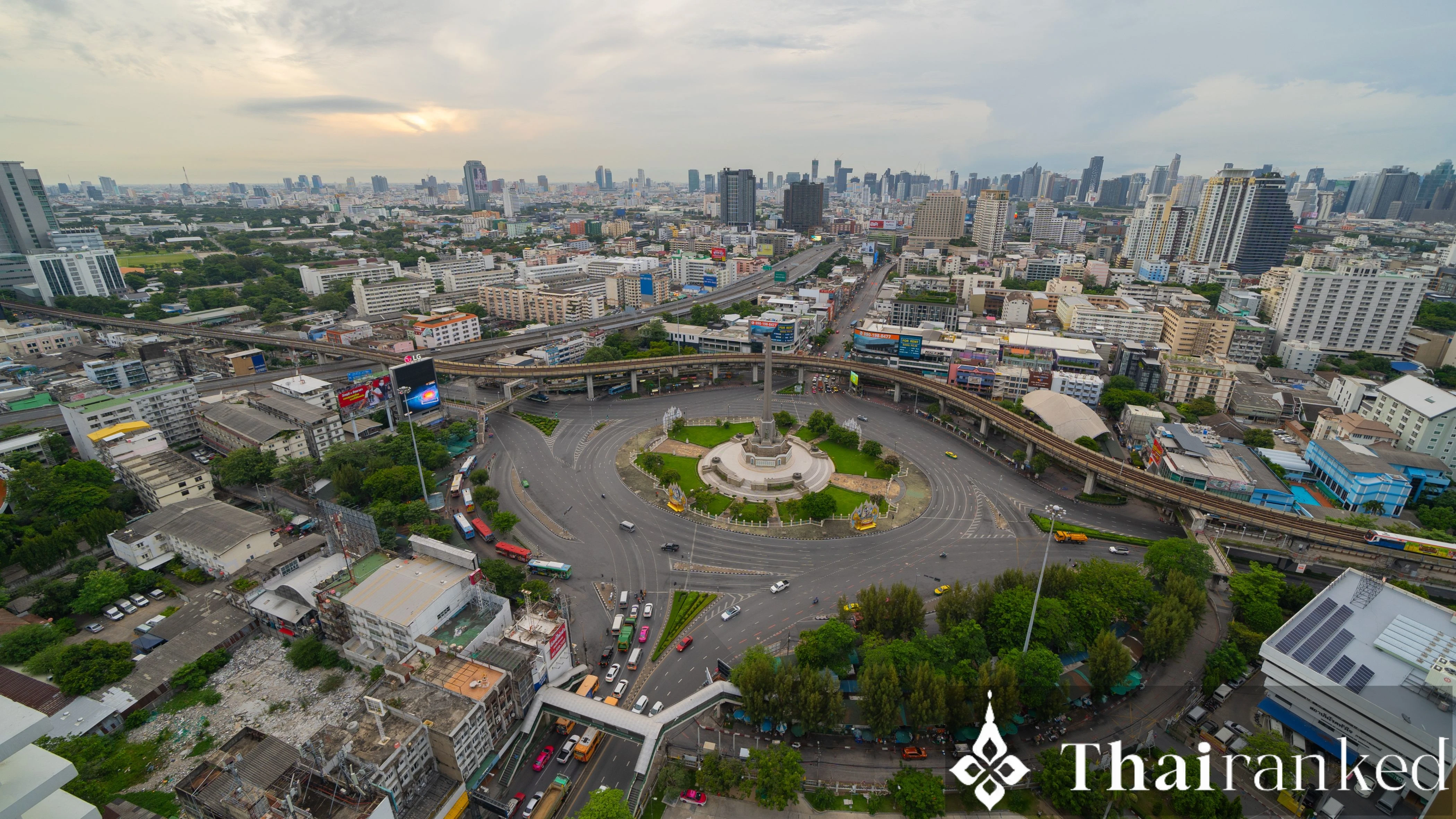 फाया थाई–विक्टरी मॉन्यूमेंट