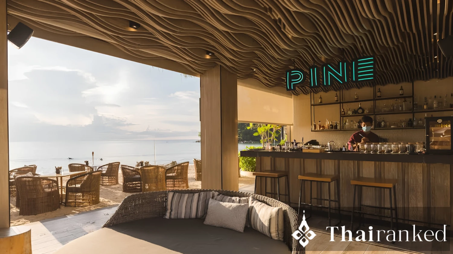 PINE Beach Bar Brunch, InterContinental Phuket Resort