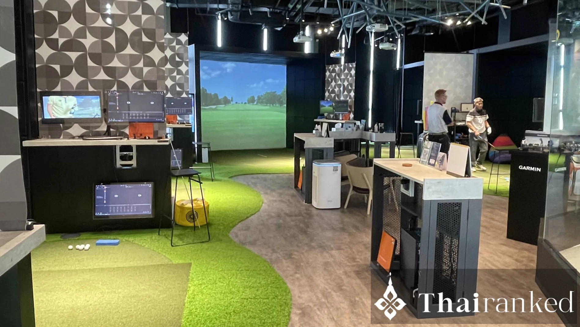 Golf Point Center