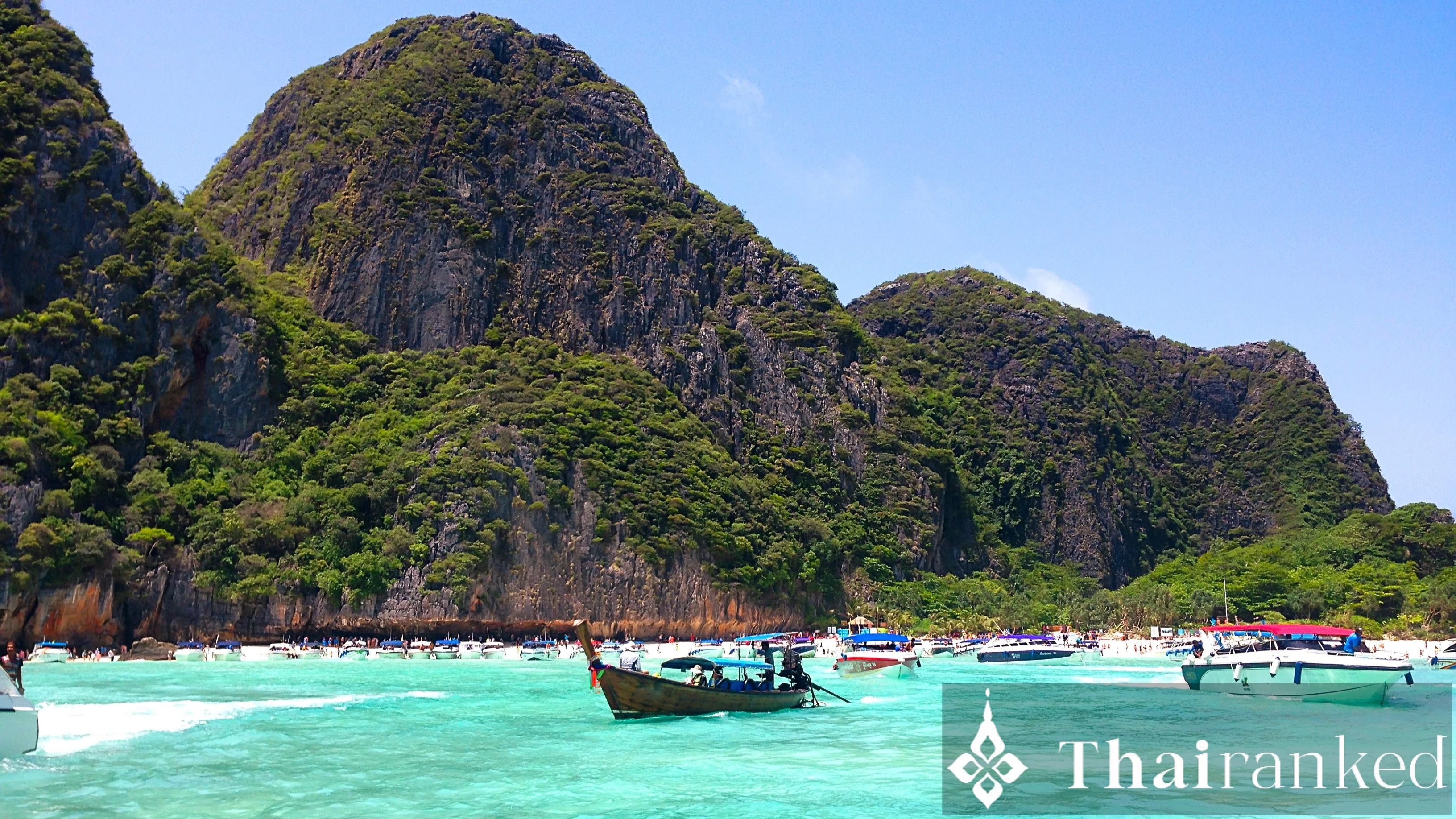 Koh Phi Phi vs. Koh Lipe: Finding the "Maldives of Thailand"