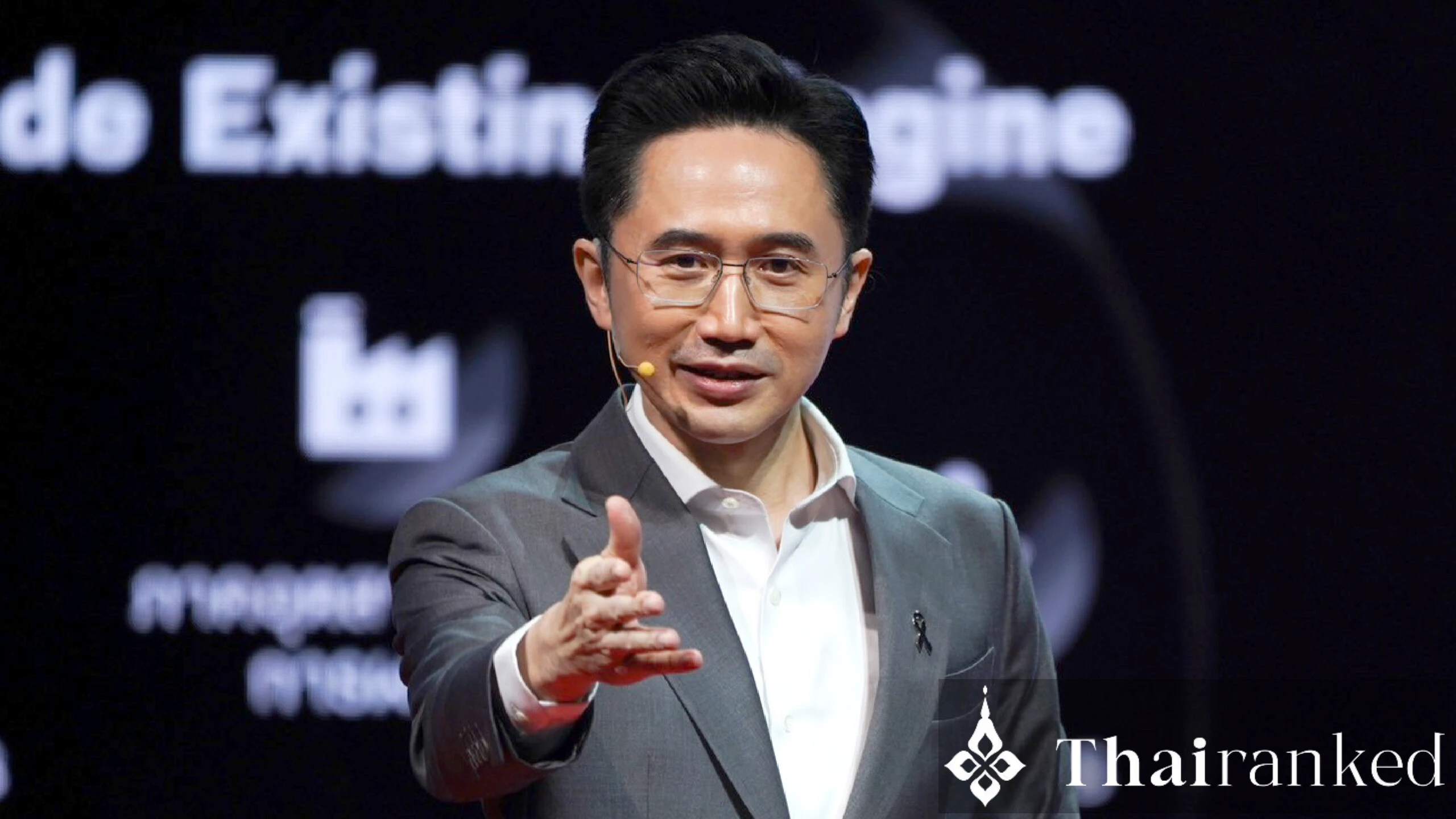 プアタイ党 (Pheu Thai)