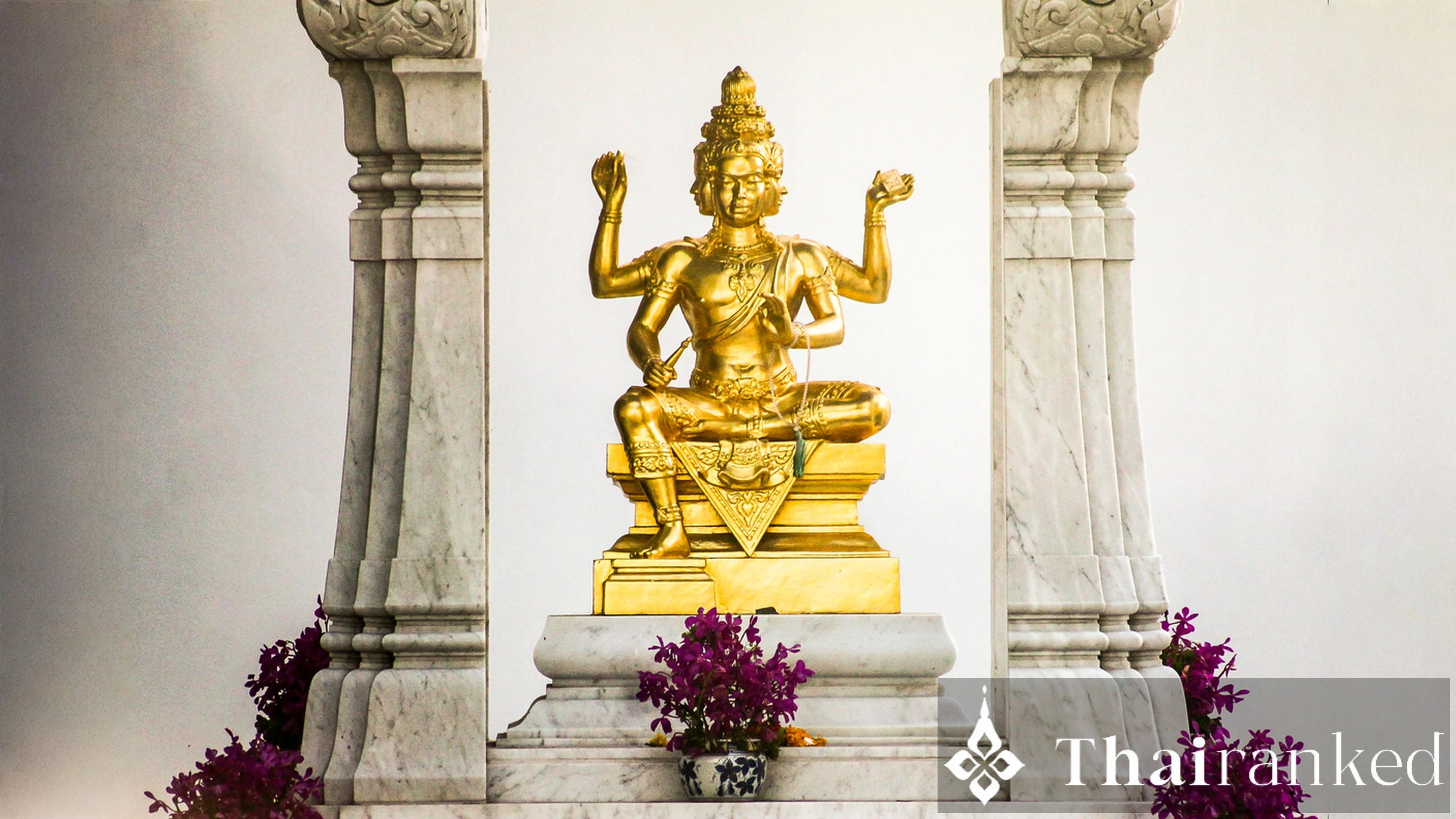 Trimurti Shrine in Bangkok: Pray for Love at Central World