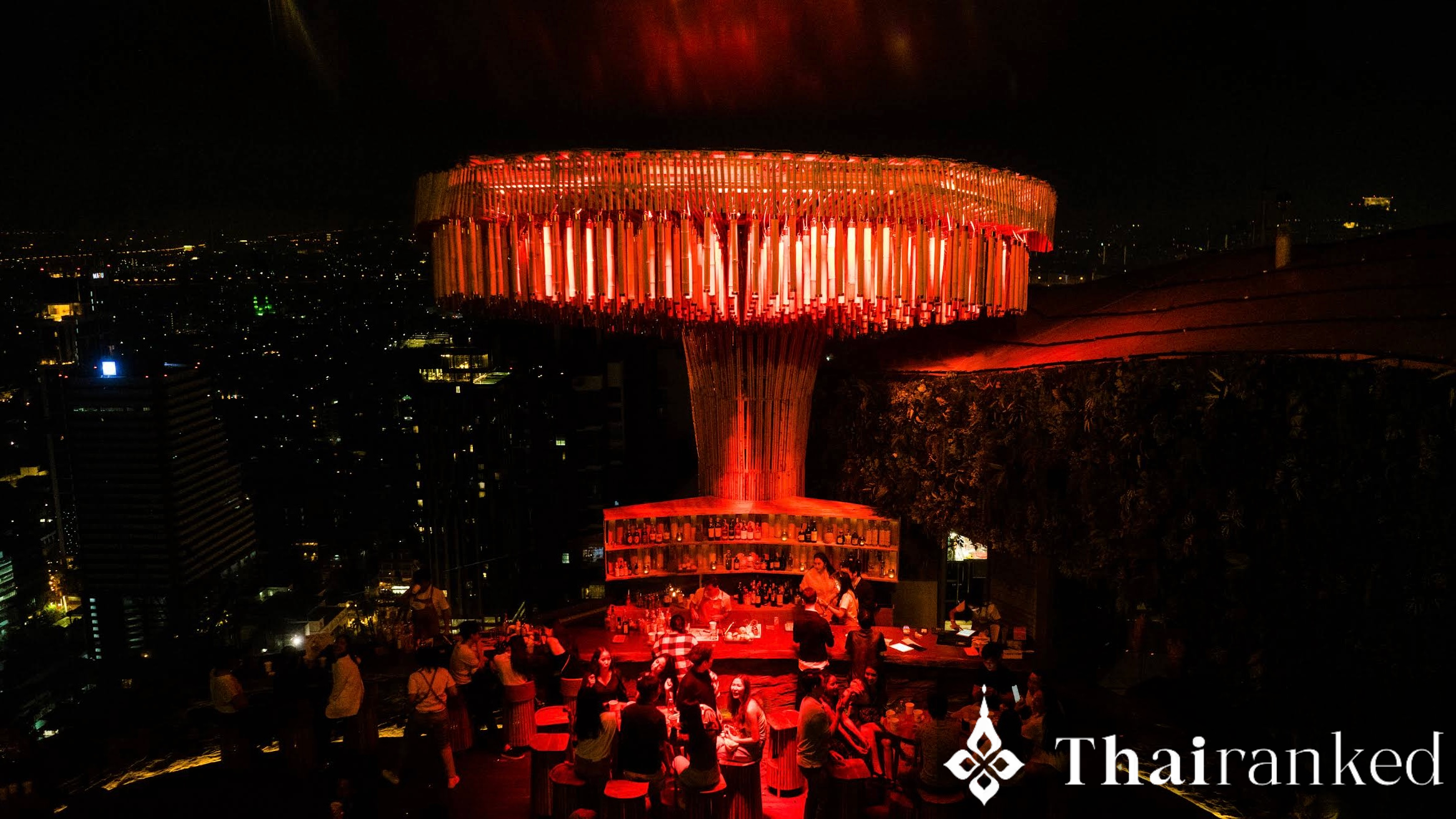 Tichuca Rooftop Bar (Best for Visuals & Vibes)