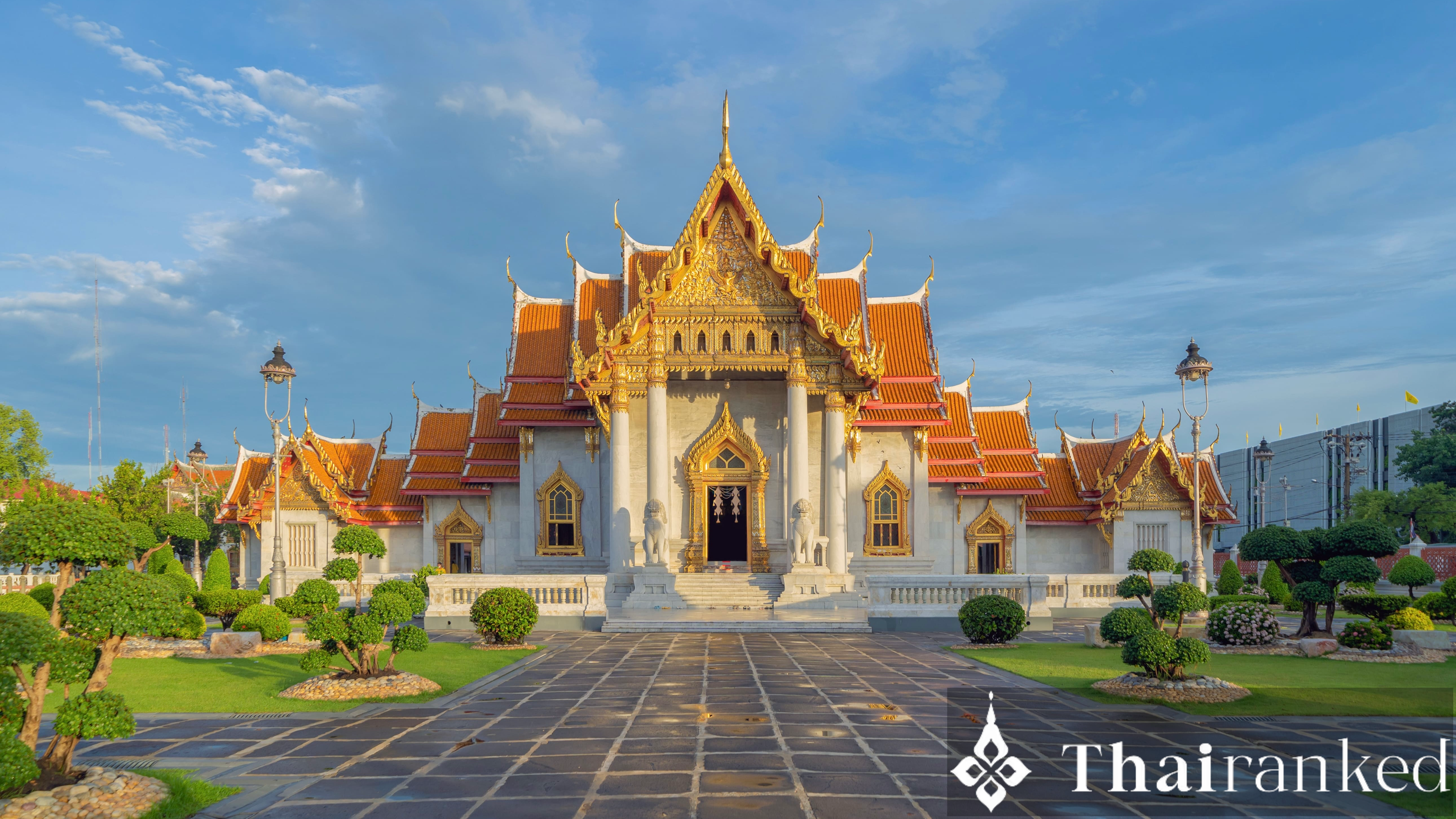 Wat Benchamabophit (The Marble Temple)