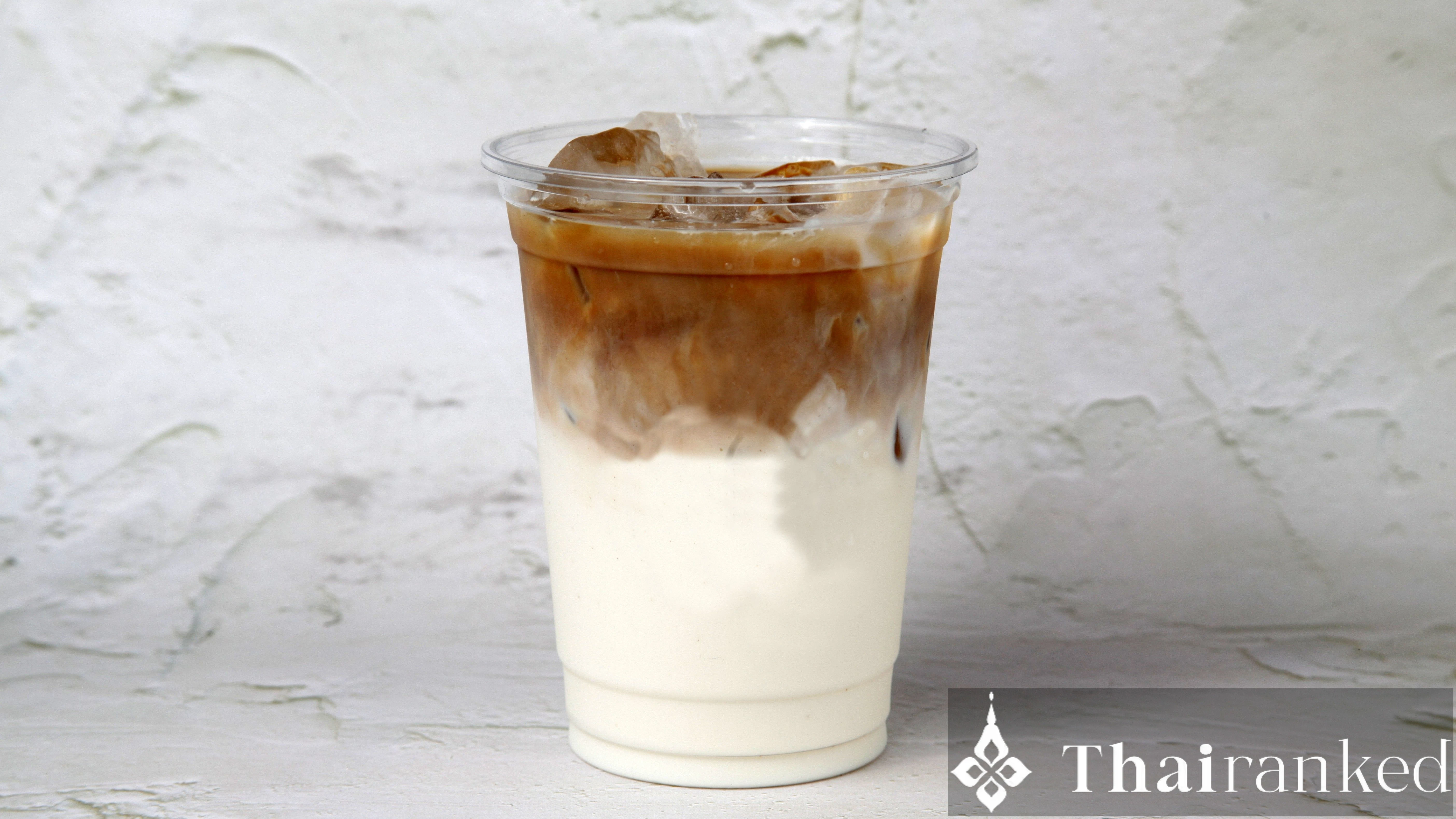 Coffee Milk Tea (Yin Yang) Light, 25% Sugar, Nonfat Milk, No Pearls (150–240 kcal)