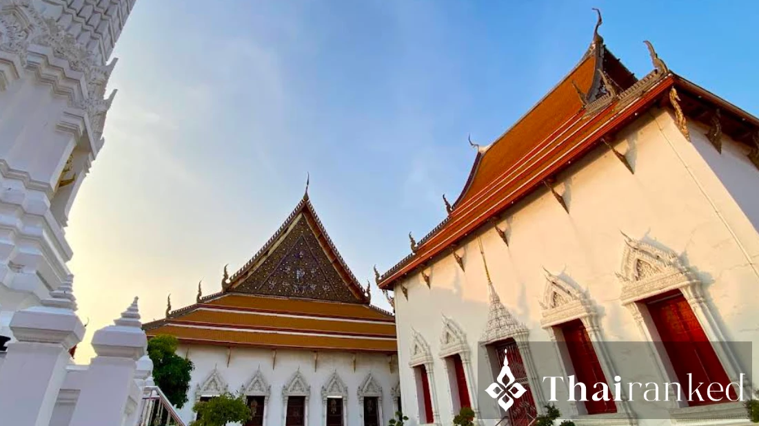 Wat Mahathat Yuwaratrangsarit (Vipassana, Section 5)