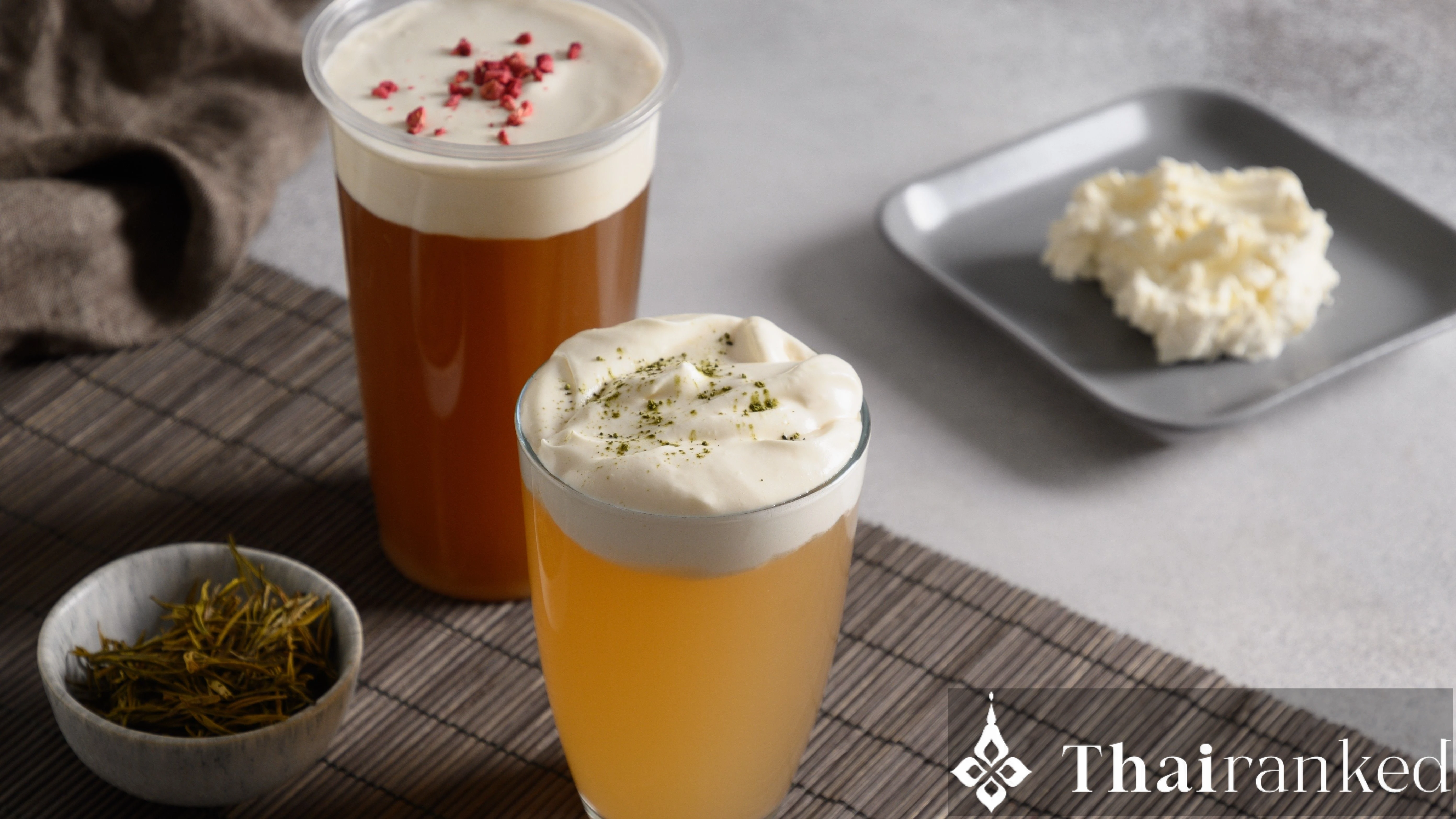 Cheese Foam on Unsweetened Tea, Small, No Pearls (140–220 kcal)