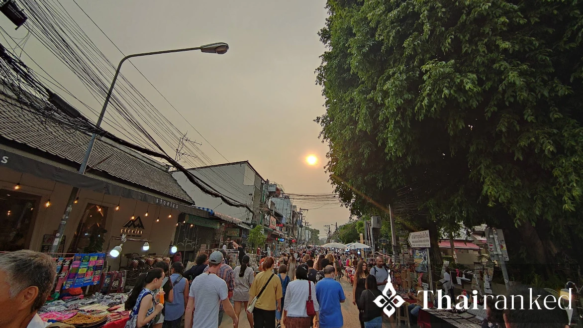 Ratchadamnoen Road Lanes