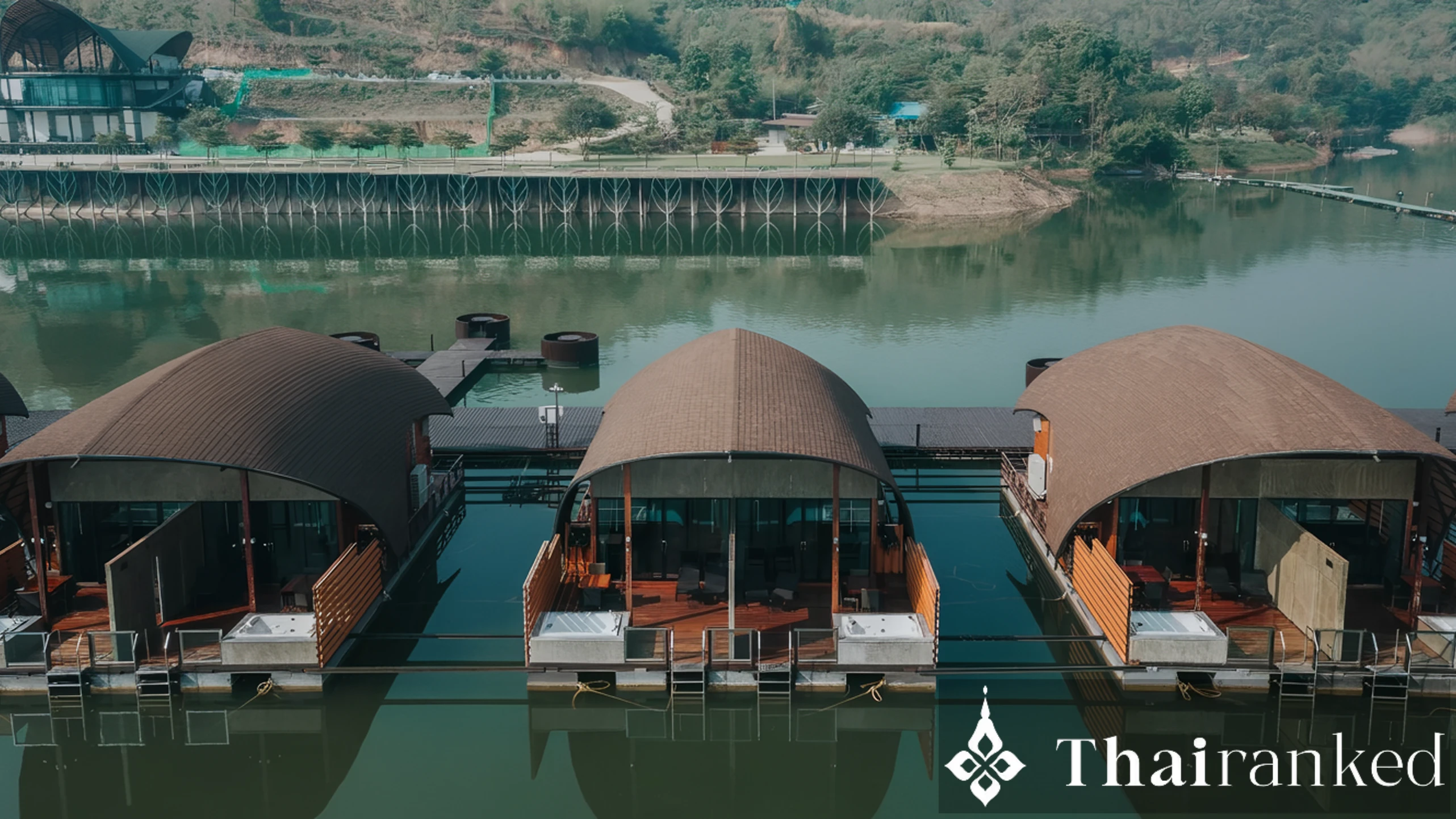 Leaf Lake Kan Resort