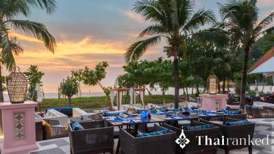 COAST Beach Club & Bistro