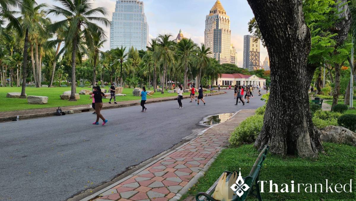 Lumphini Park Aerobics