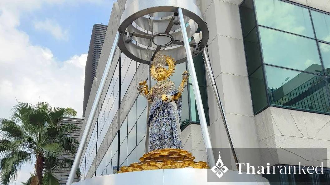 Lakshmi Shrine (Gaysorn Village Skywalk)