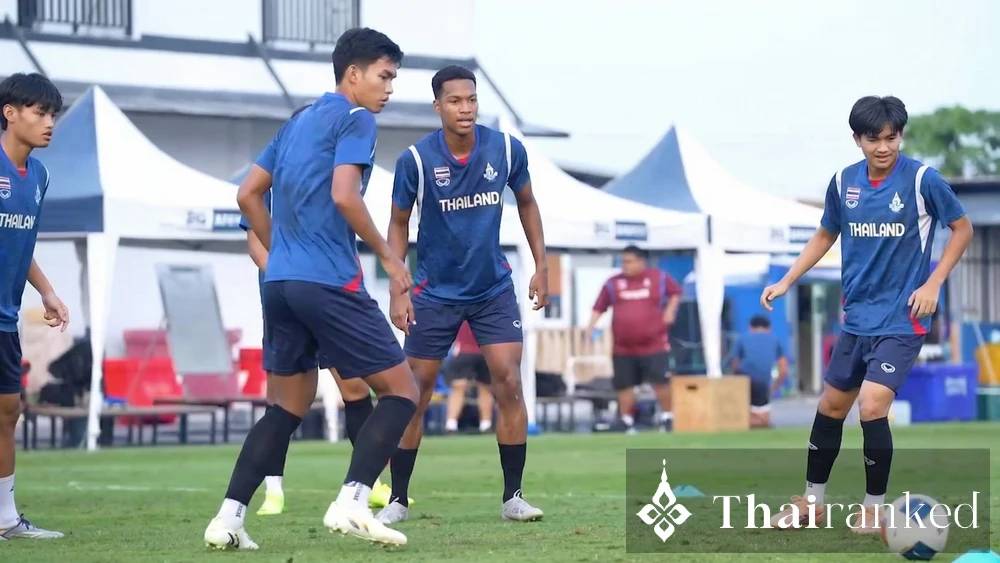 "ช้างศึก" ตกรอบที่บ้าน (ฟุตบอลชาย)