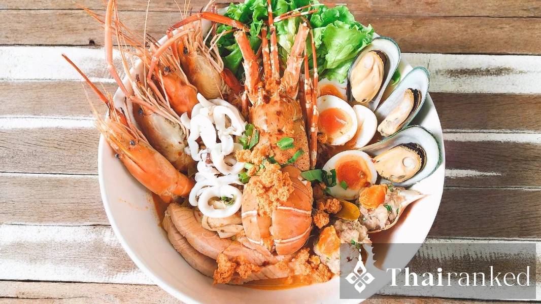 P’Aor Tom Yum Kung Noodle (Pe Aor)