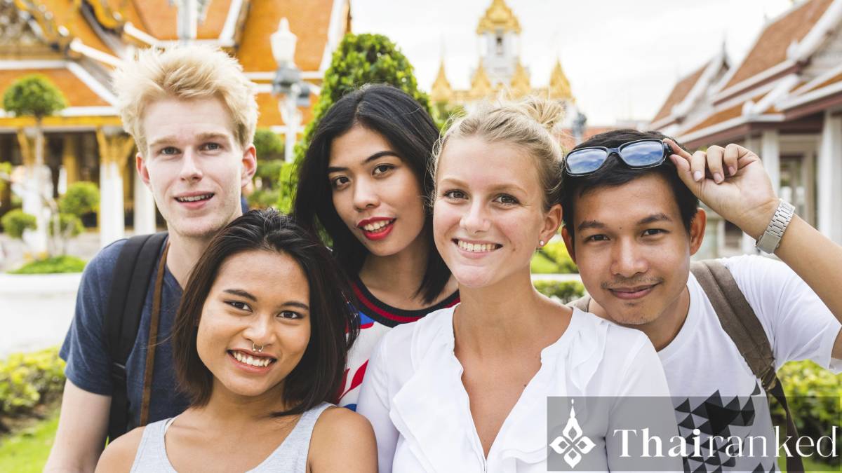 Is “Farang” a Bad Word? The Truth About Thailand’s Foreigner Term - thumbnail
