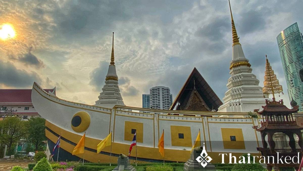 Wat Yannawa, Saphan Taksin