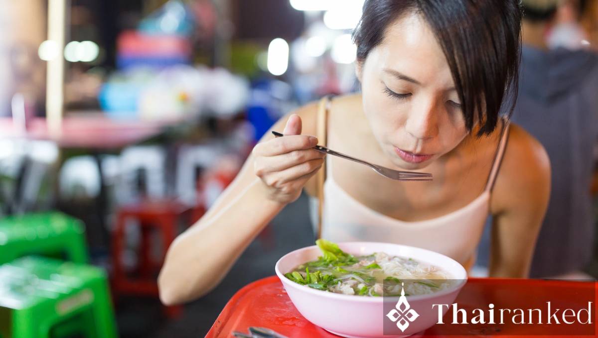 Best Late-Night Restaurants in Bangkok Open at 2 AM - thumbnail