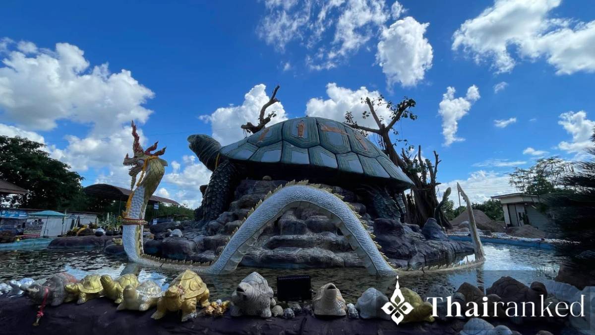 Phaya Tao Ngoi Shrine, Sakon Nakhon