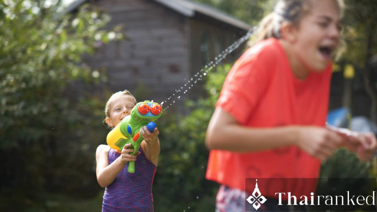 7 Unspoken Songkran Rules for First-Time Travelers - thumbnail